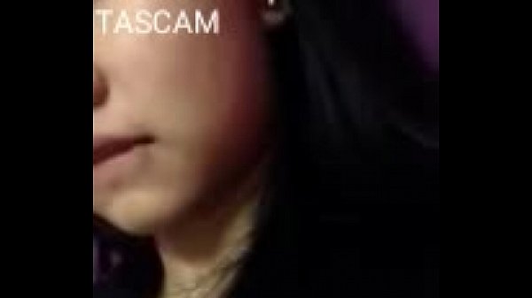 คลิปหลุดมอบหมายสาวน้องมีสาวมอปลายหน้าตาน่ารักท่าทางจะเงี่ยนจัดเปิด FaceTime โชว์ช่วยตัวเองให้แฟนดูหีสวยมากครับ