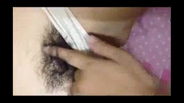 หลุดมอต้นสาวหมอยดกมากกับเธอคนนี้โดนแฟนเอากล้องมาถ่ายตอนที่กำลังลงลิ้นให้เลียซะหีเปียกหมดเลยครับคลิปนี้