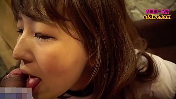 ดูด่วน!! หนังญี่ปุ่นเย็ดสาวใหญ่ในชุดนักเรียน คอสเพลย์มาเพื่อเรื่องเงี่ยนหีถูกเขี่ยแตดจับเย็ดขึ้นคร่อมขย่มโยก