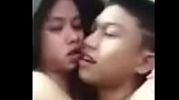คลิปโป๊ออนไลน์XXX เด็กไทยบ้านนอกขย่มควยเย็ดถือกล้องไปด้วย เรื่องเสียวของถนัด ขึ้นควยขี่แล้วโยกไม่ยั้ง บอกเลยน้ำแตกคาที่