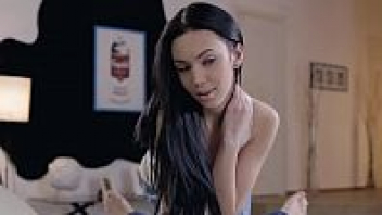 โป๊PORN HD นางฟ้าคนสวยมาเล่นควยใหญ้ให้ชม แค่ชักว่าวมันไม่พอ ต้องอมสดต่อด้วยขย่มเย็ดจัดหนัก น้ำแตกคารูไปเลยนองๆ
