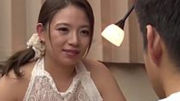 AVญี่ปุ่นฟรี คุณแม่เลี้ยงใจง่ายชวนลูกชายเสียตัว พ่อมันไม่อยู่แถมไม่ทำการบ้านปล่อยรูหีแห้ง งัดควยลูกชายชักว่าวให้แข็ง ยืมเย็ดเสียวๆกันสักยก