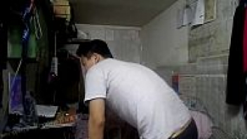 xxxแอบถ่ายจากห้องแถว หนุ่มจีนรักหีแน่น ค่อยๆแทงกระเด้าเย็ดกลัวหีหลวม ละเมียดละไมในการกระแทกหีอย่างที่สุด