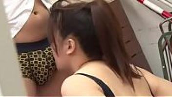 xxxหนังญี่ปุ่นเรื่องดัง ครูสาวเจ้าเนื้อโดนเย็ดอย่างถึงใจ หีเนียนน่าเสียบมากๆ ดูดตรงเป้าจนแข็งทะลุกางเกง จังหวะเงี่ยนต้องรีบเย็ด!!